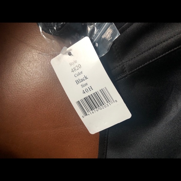 ELILA Convertible Strapless Bra - Picture 4 of 7